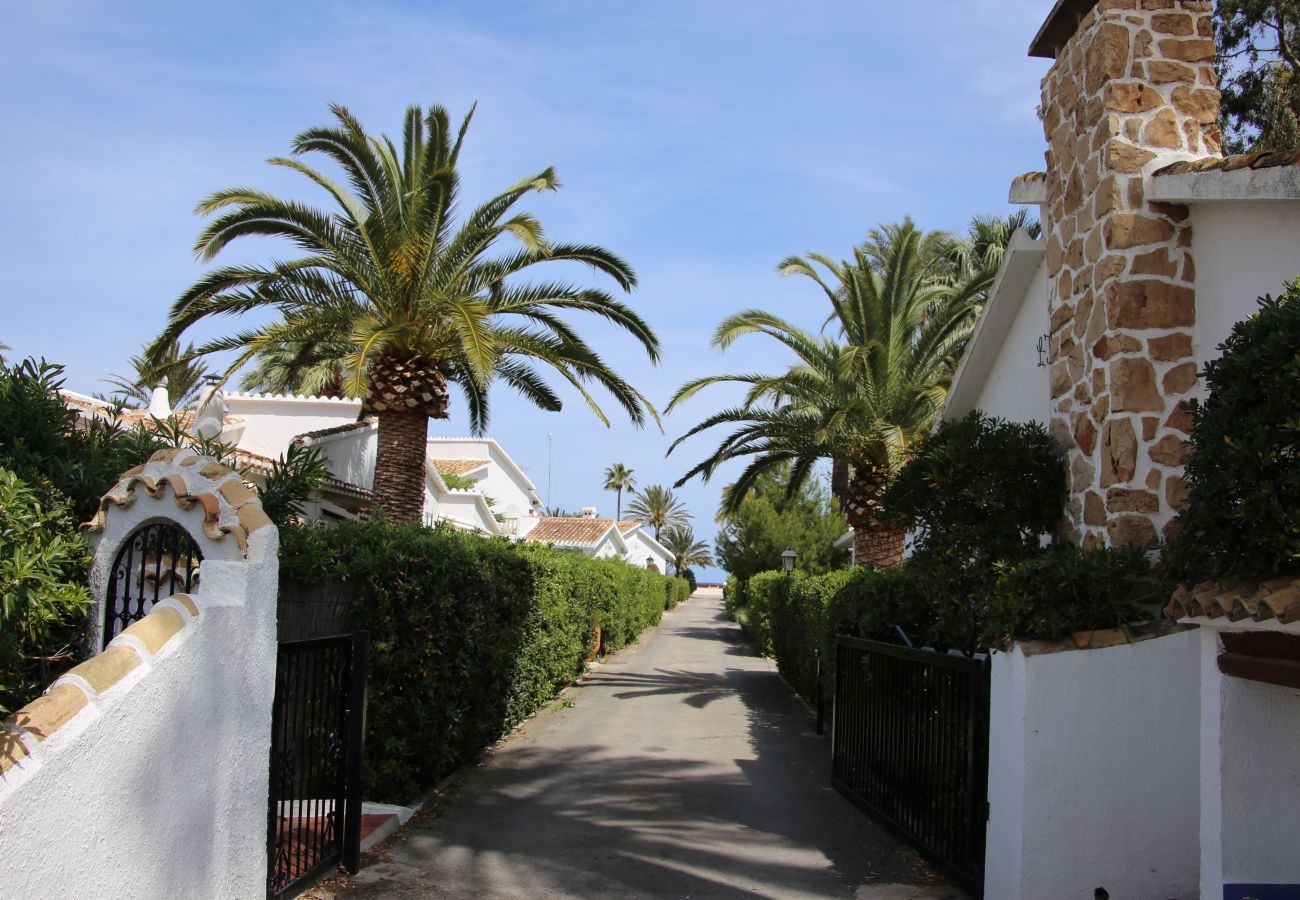 Villa en Denia - Villa EL PAGRE 1ª Línea Playa