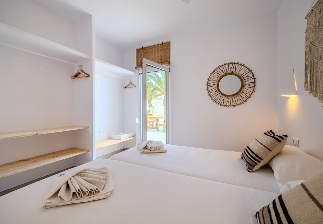 Villa en Denia - Villa LA BOVETA 1ª Línea Playa