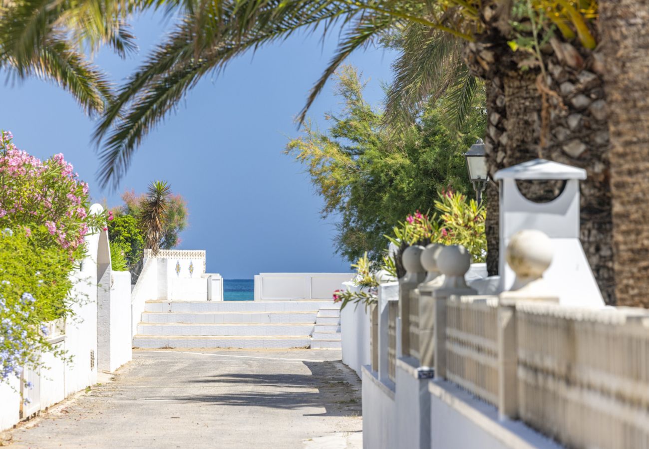 Villa en Denia - Villa LA CABALLA 1ª Línea Playa