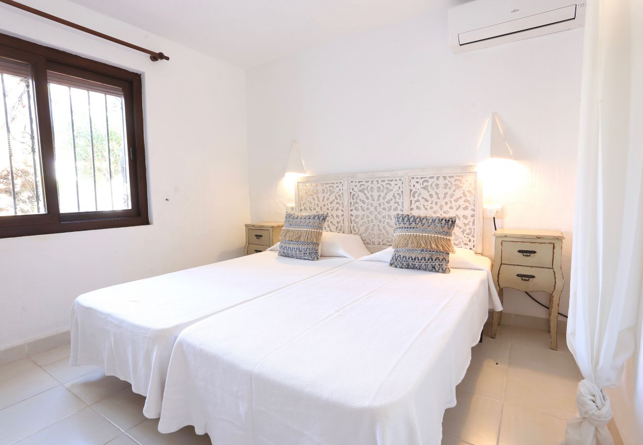 Villa en Denia - Villa LA LUBINA 1ª Línea Playa
