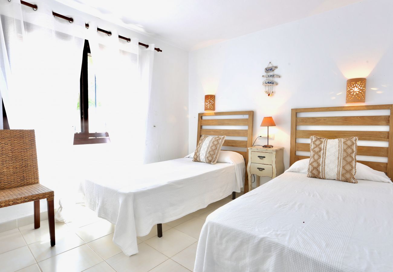 Villa en Denia - Villa LA LUBINA 1ª Línea Playa