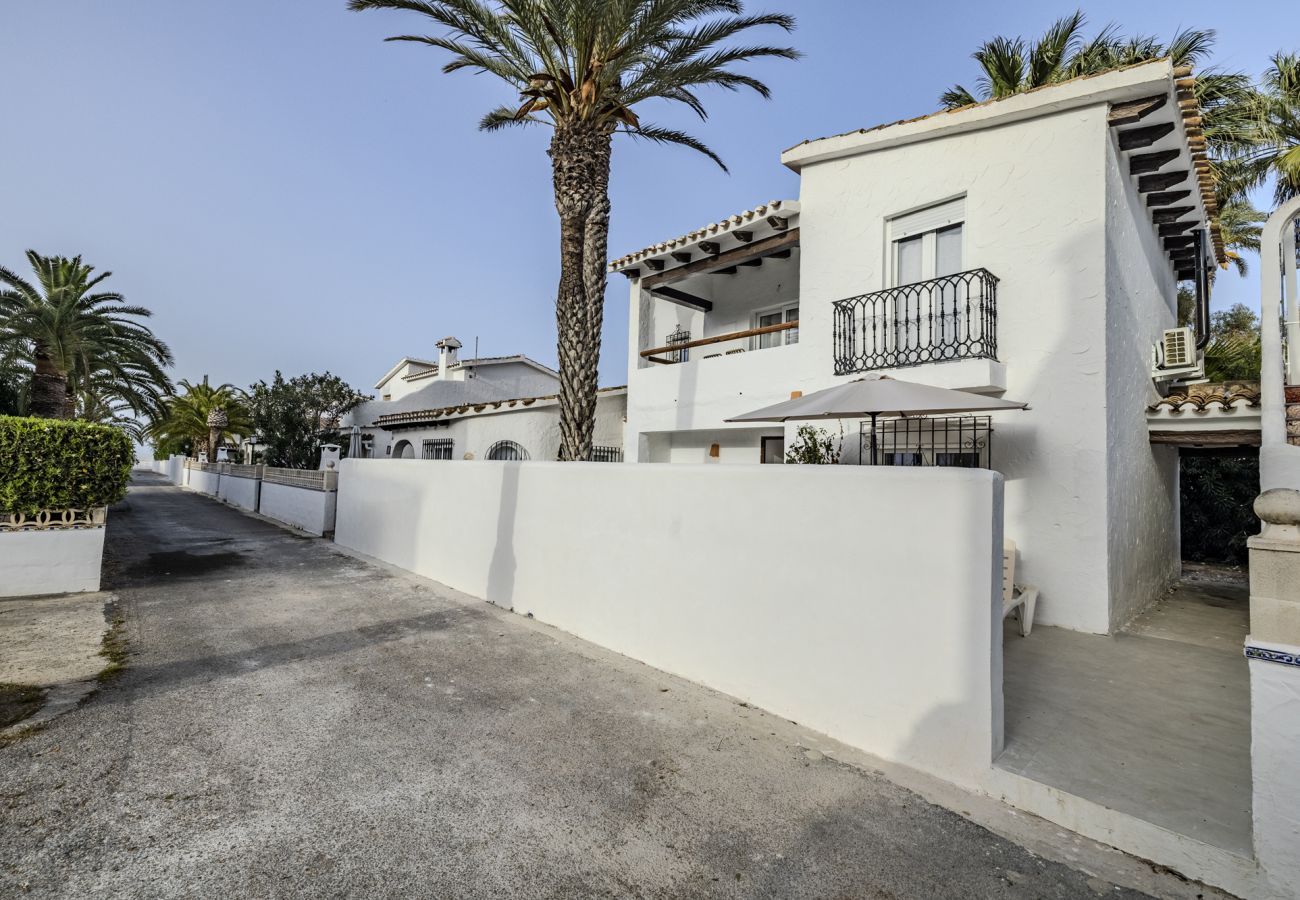 Villa en Denia - Villa LA LUBINA 1ª Línea Playa
