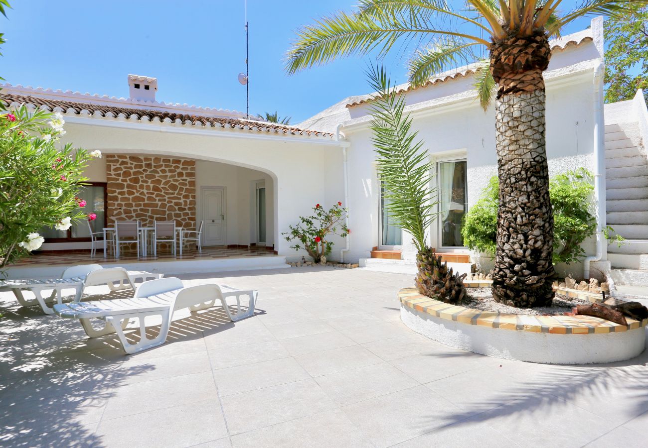 Villa en Denia - Villa LA PALERA 1ª Línea Playa