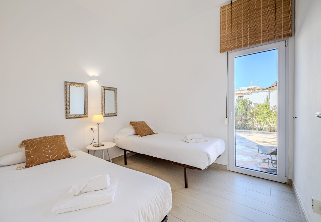 Villa en Denia - Villa LA PALOMA 1ª Línea Playa
