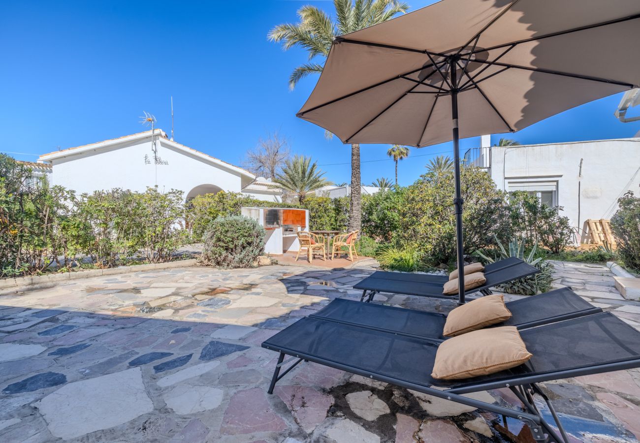 Villa en Denia - Villa LA PALOMA 1ª Línea Playa