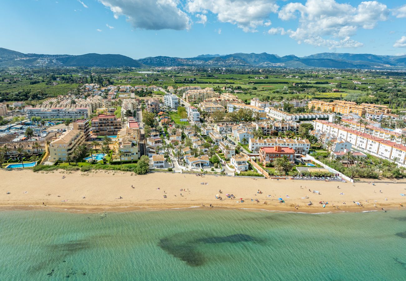 Villa en Denia - Villa LA YUCA 1ª Línea Playa