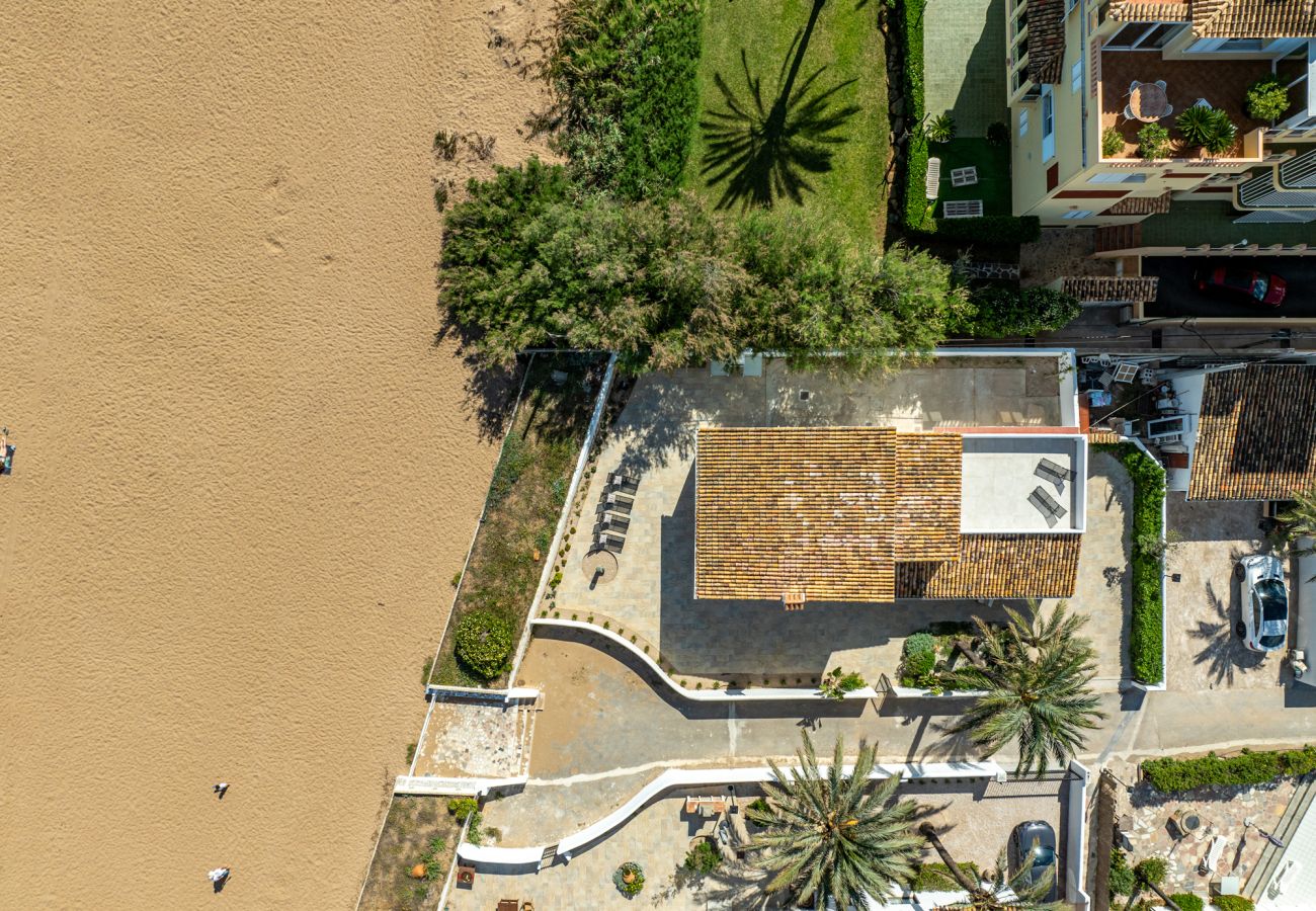Villa en Denia - Villa LA YUCA 1ª Línea Playa