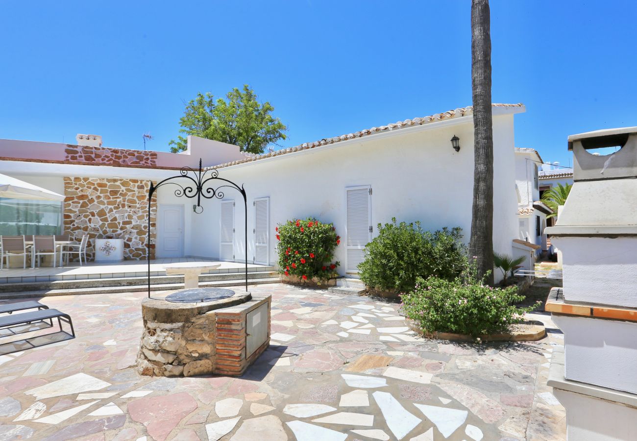 Villa en Denia - Villa LA GAVINA 1ª Línea Playa