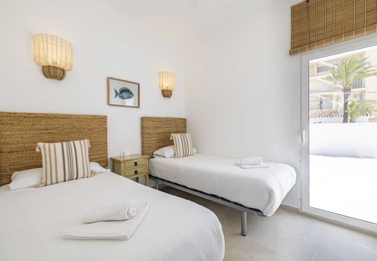 Villa en Denia - Villa LA GAVINA 1ª Línea Playa