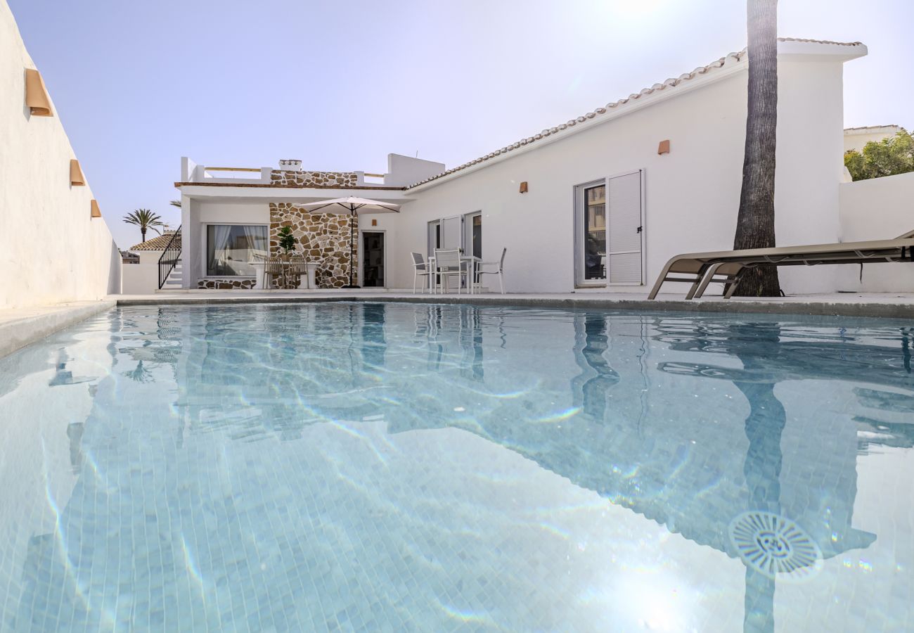 Villa en Denia - Villa LA GAVINA 1ª Línea Playa