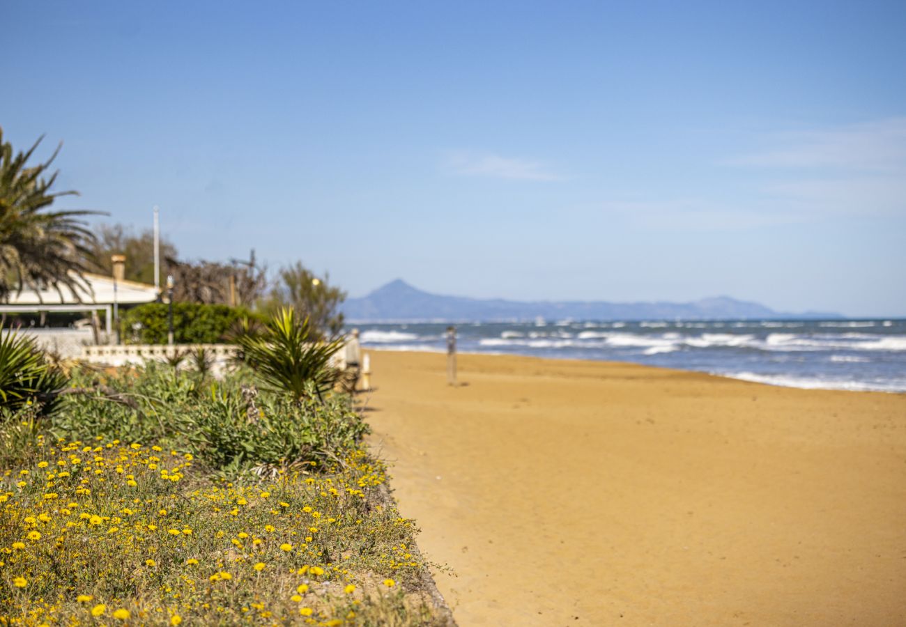 Villa en Denia - Villa LA LUNA 1ª Línea Playa