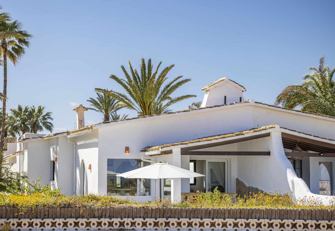 Villa en Denia - Villa LA LUNA 1ª Línea Playa