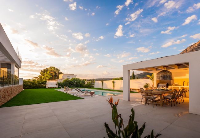 Villa en Denia - Villa en el Montgo de Lujo con piscina