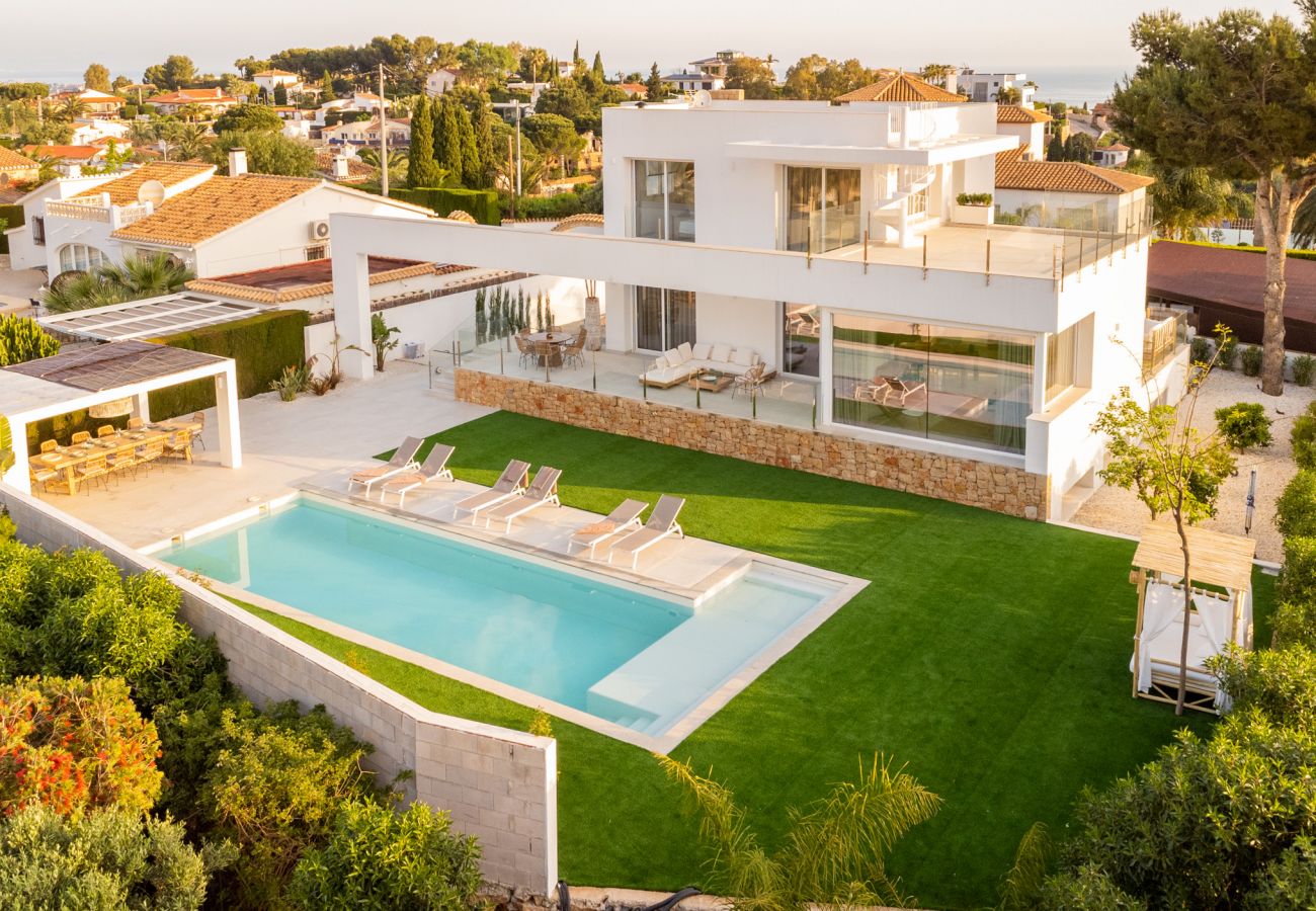 Villa en Denia - Villa en el Montgo de Lujo con piscina
