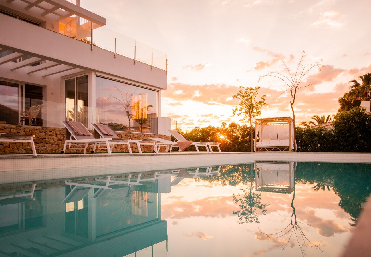 Villa en Denia - Villa en el Montgo de Lujo con piscina