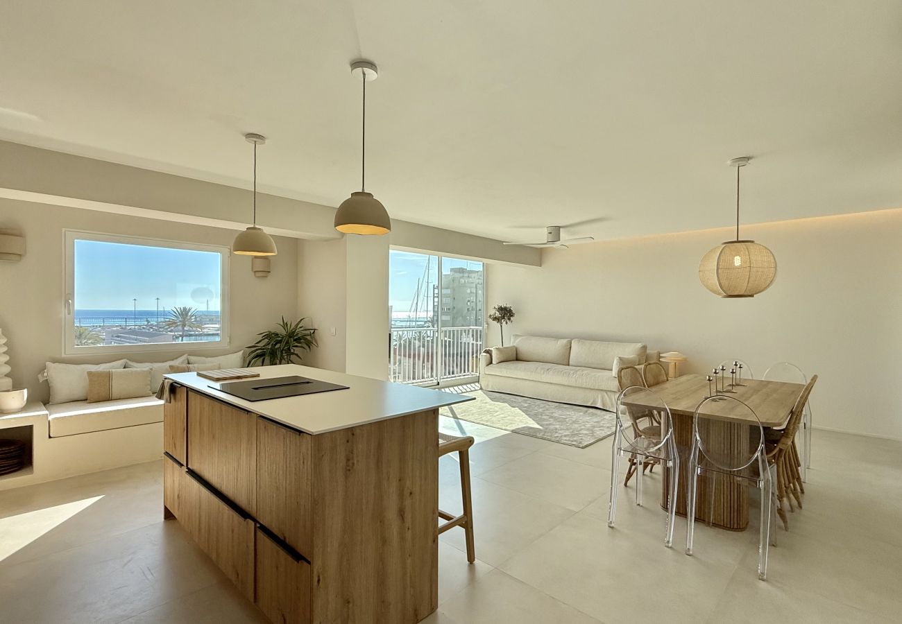 Apartamento en Denia - APARTAMENTO CENTRO CON VISTAS AL MAR Y PARKING