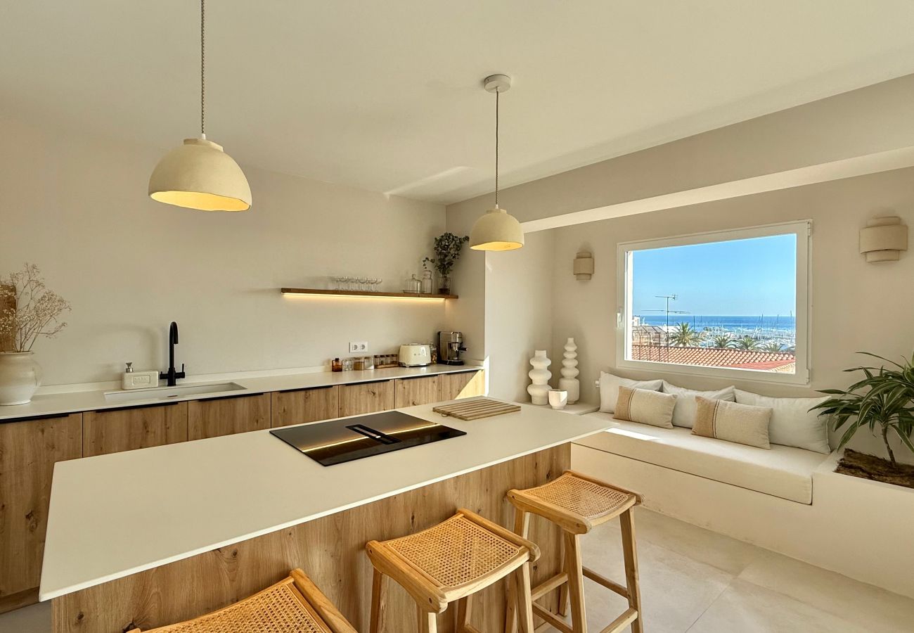 Apartamento en Denia - APARTAMENTO CENTRO CON VISTAS AL MAR Y PARKING