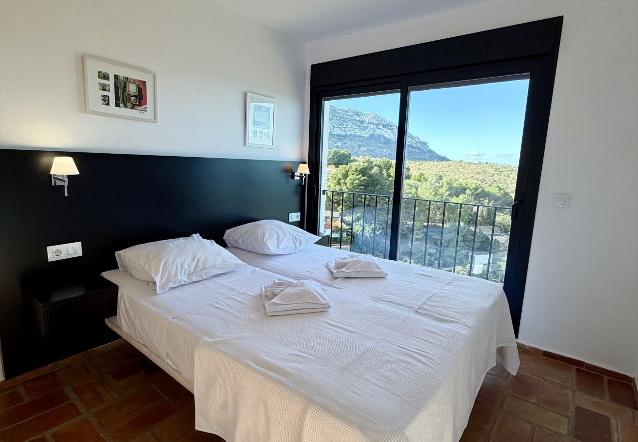 Villa en Denia - Villa en las Rotas con piscina y vistas al mar