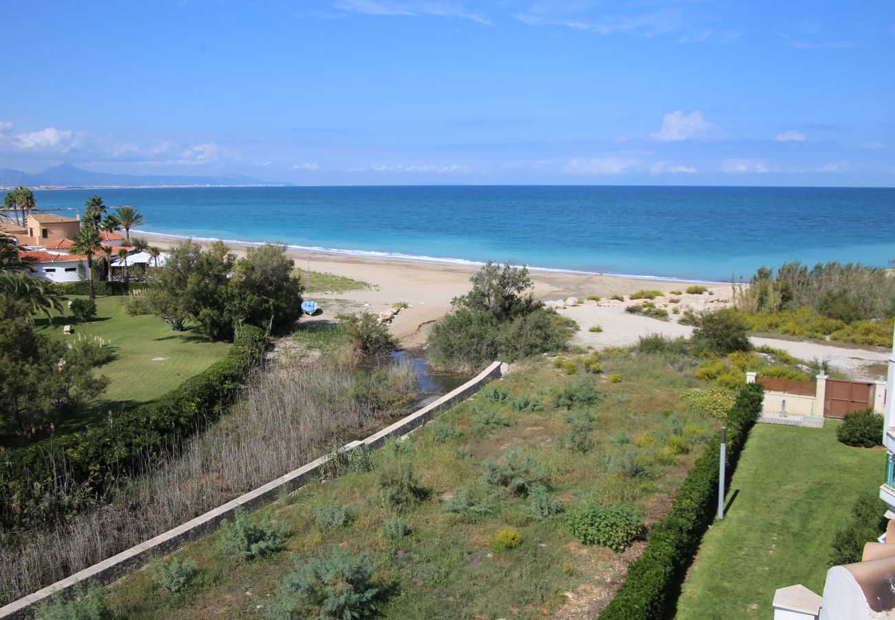 Ferienwohnung in Denia - LES PORTELLES Nº 61 1ª Línea Playa ÁTICO