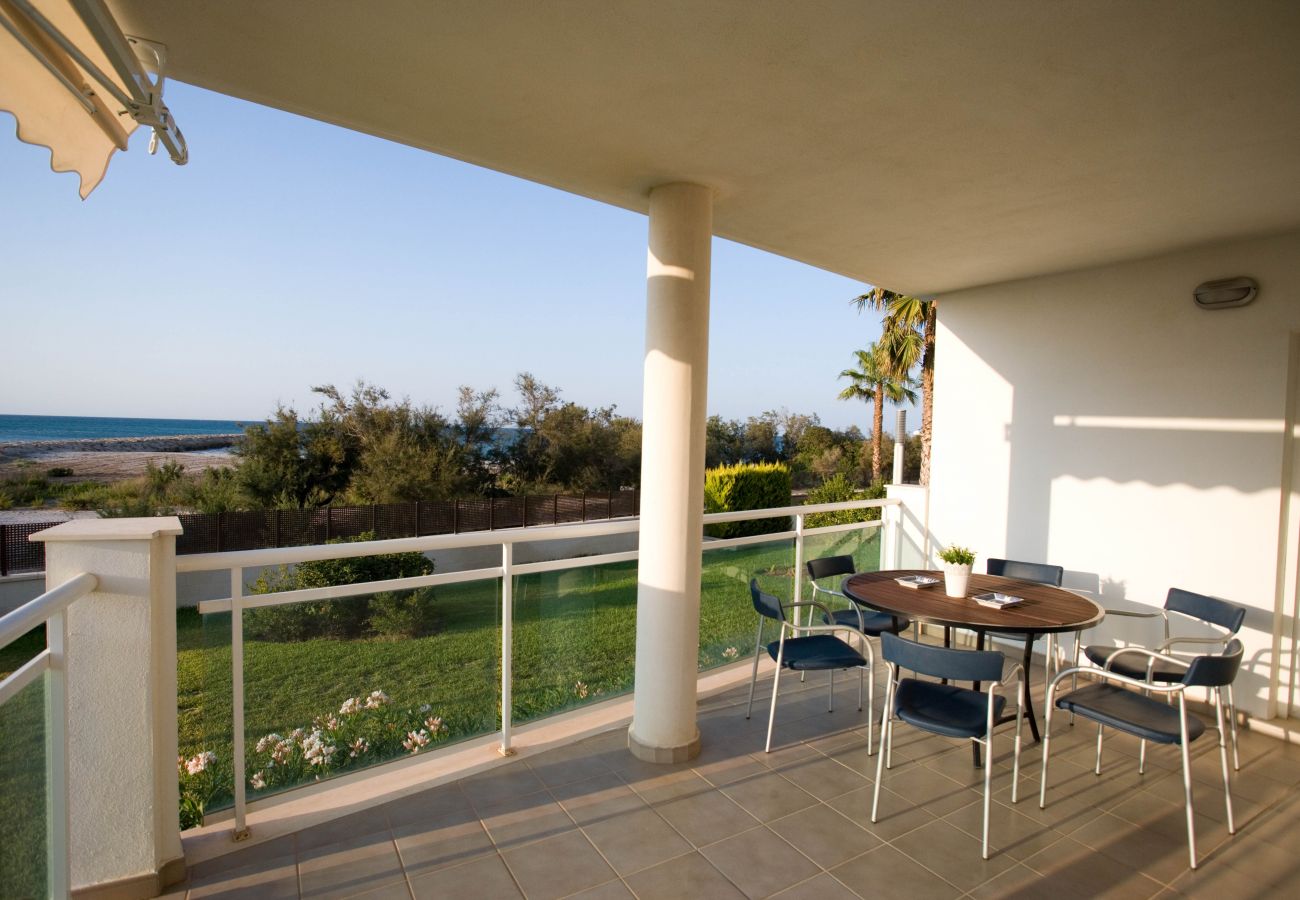 Ferienwohnung in Denia - LES PORTELLES Nº64 1ª Línea Playa
