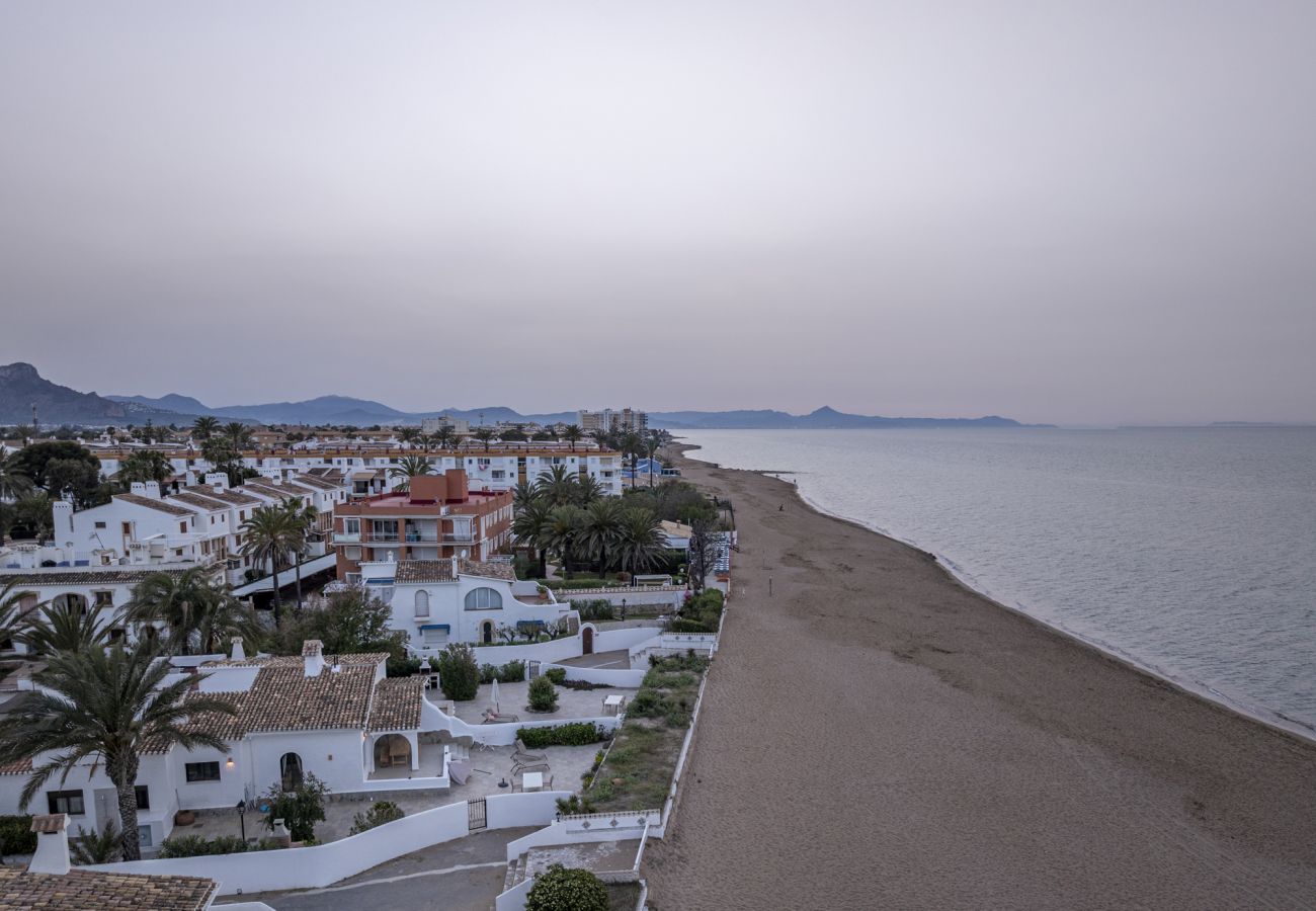 Villa in Denia - Villa LA LUNA 1ª Línea Playa