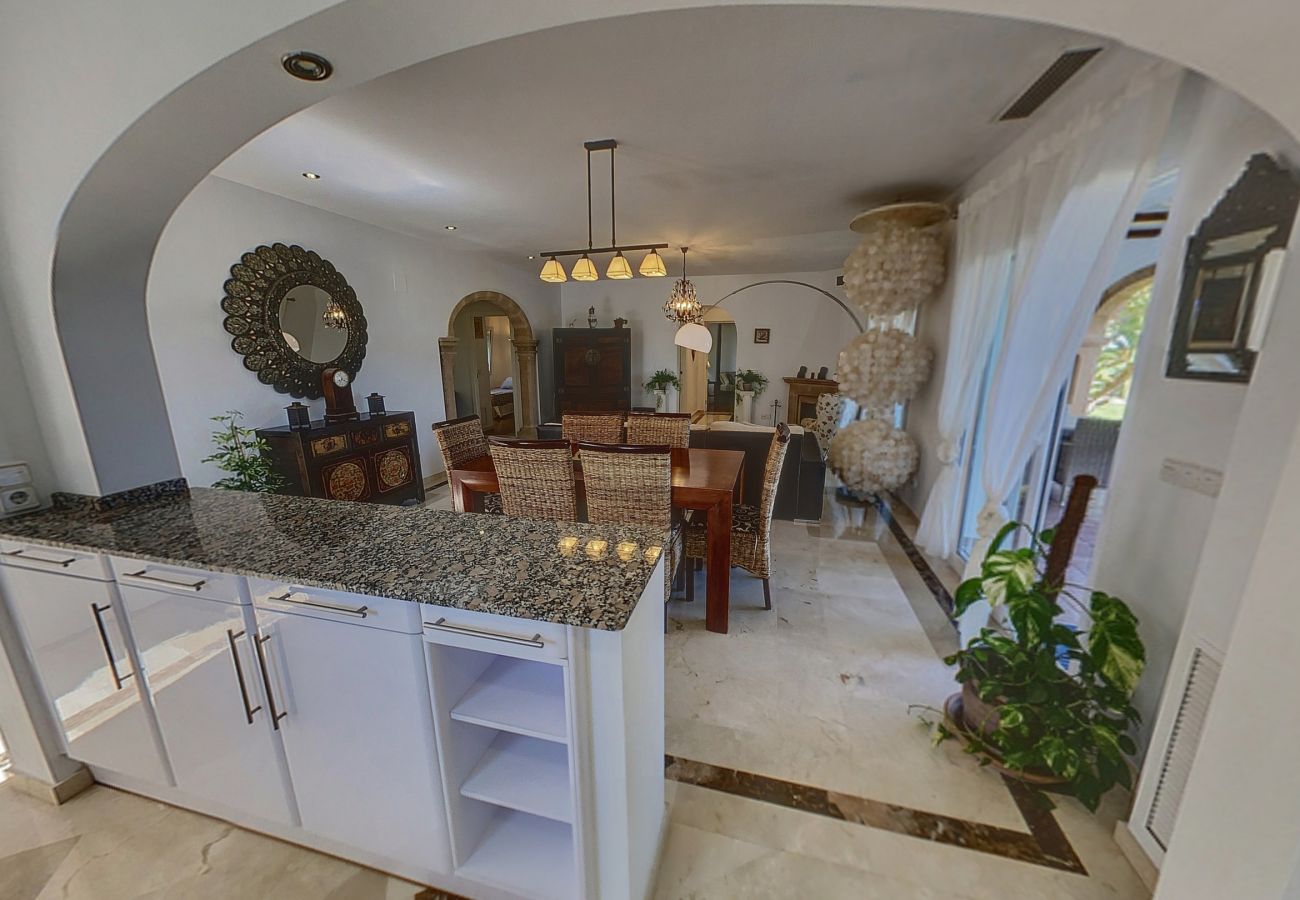 Villa in Denia - Villa con Vistas al Mar