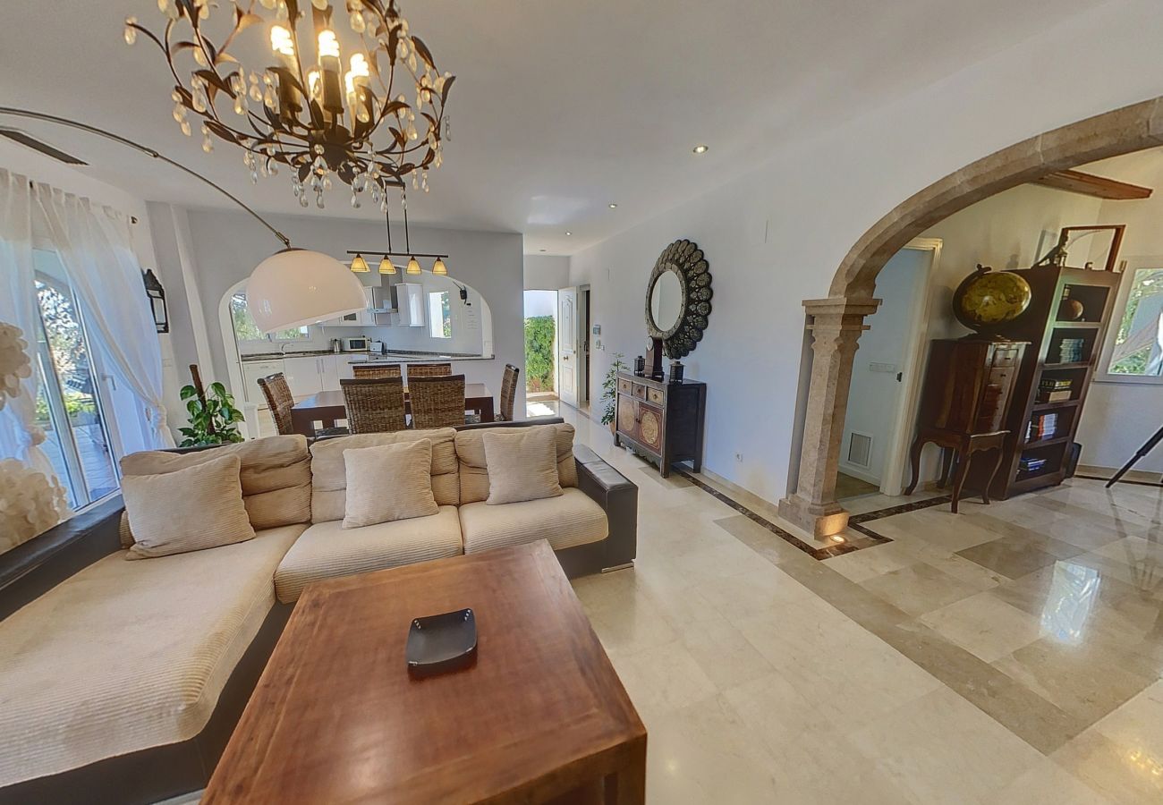 Villa in Denia - Villa con Vistas al Mar