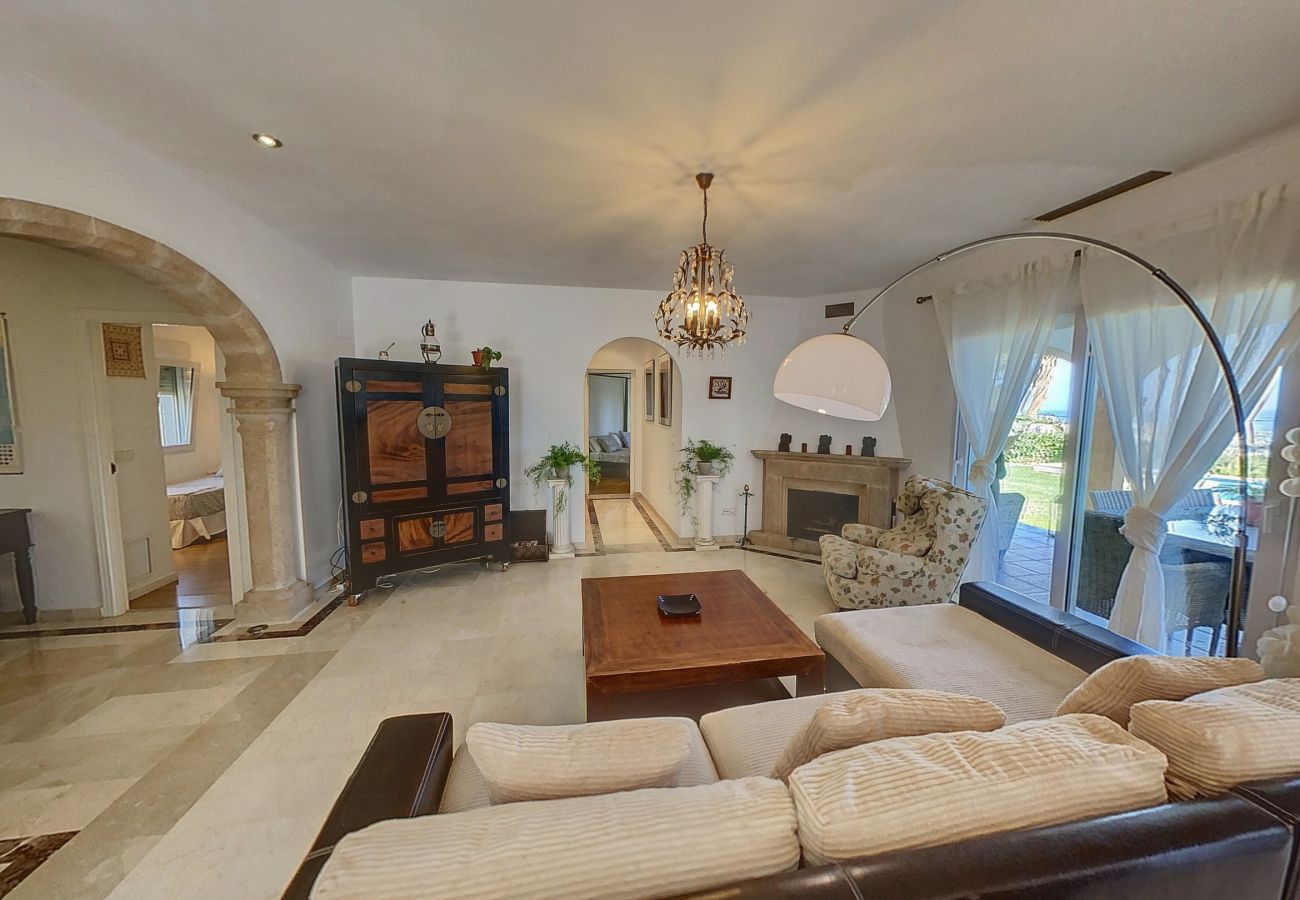 Villa in Denia - Villa con Vistas al Mar