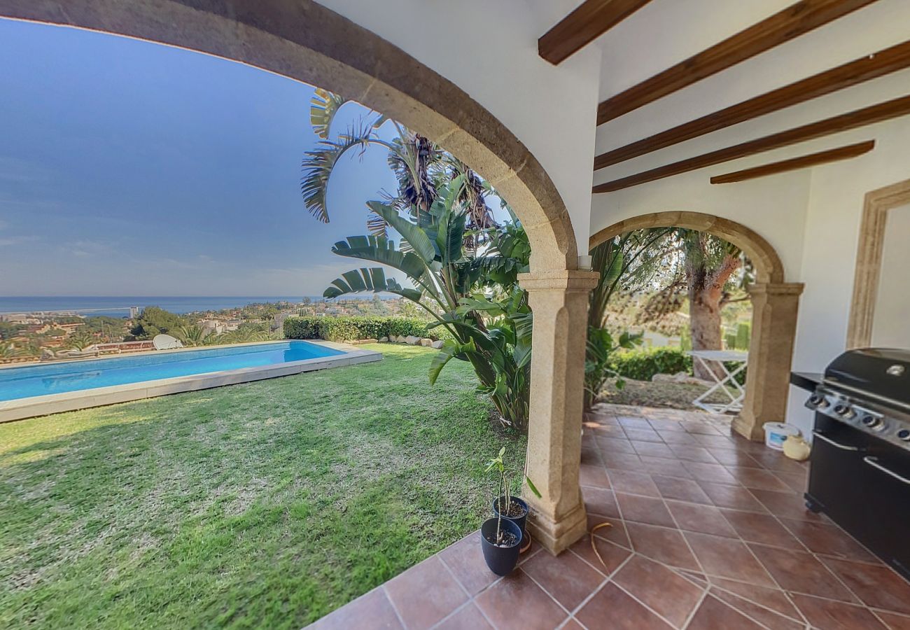 Villa in Denia - Villa con Vistas al Mar