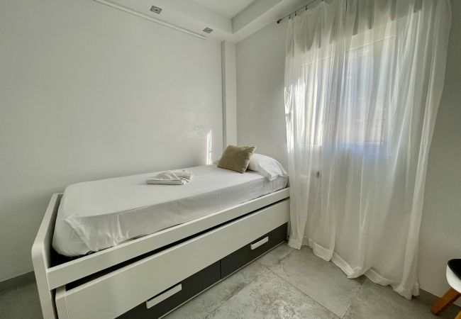 Ferienwohnung in Denia - Apartmento en Las Rotas con Piscina