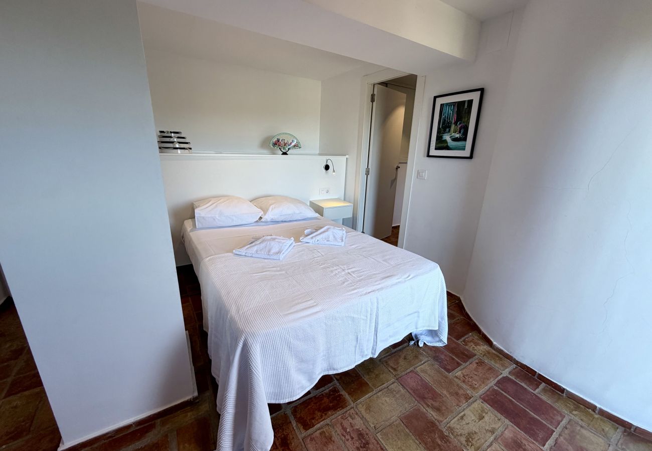 Villa in Denia - Villa en las Rotas con piscina y vistas al mar