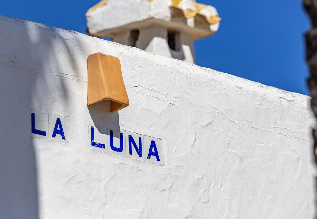 Villa in Denia - Villa LA LUNA 1ª Línea Playa