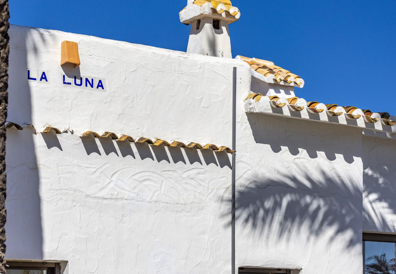 Villa in Denia - Villa LA LUNA 1ª Línea Playa