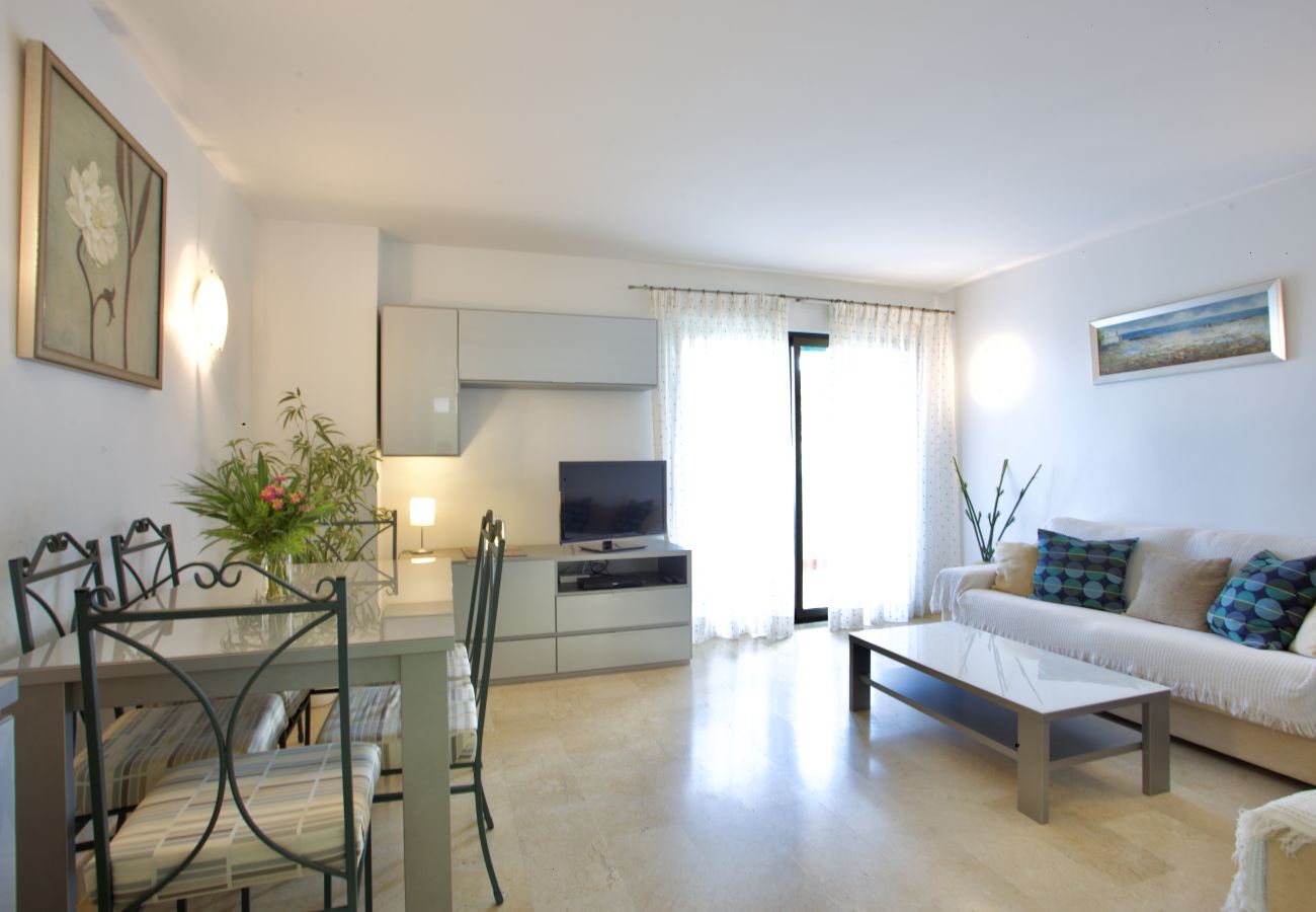 Apartment in Denia - Apartamento Primera Linea Urb. Playa Grande