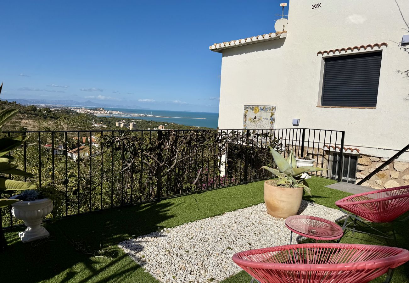 Villa in Denia - Villa en las Rotas con piscina y vistas al mar