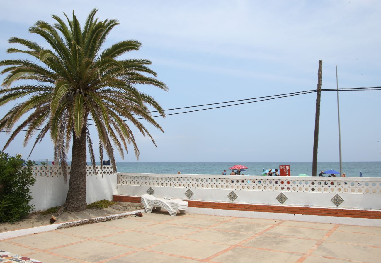 Villa à Denia - Villa LA MAR BRAVA 1ª Línea Playa