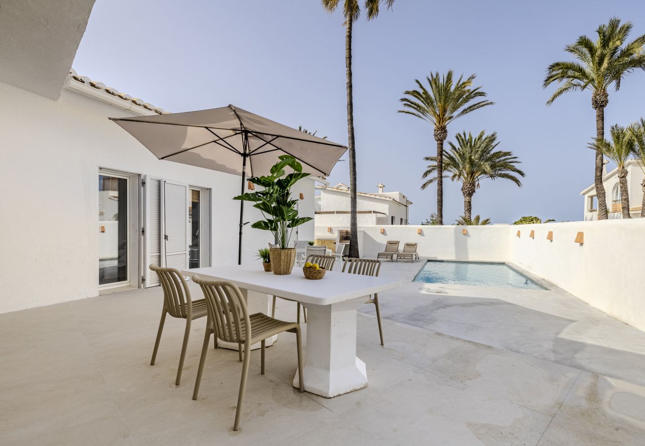 Villa à Denia - Villa LA GAVINA 1ª Línea Playa