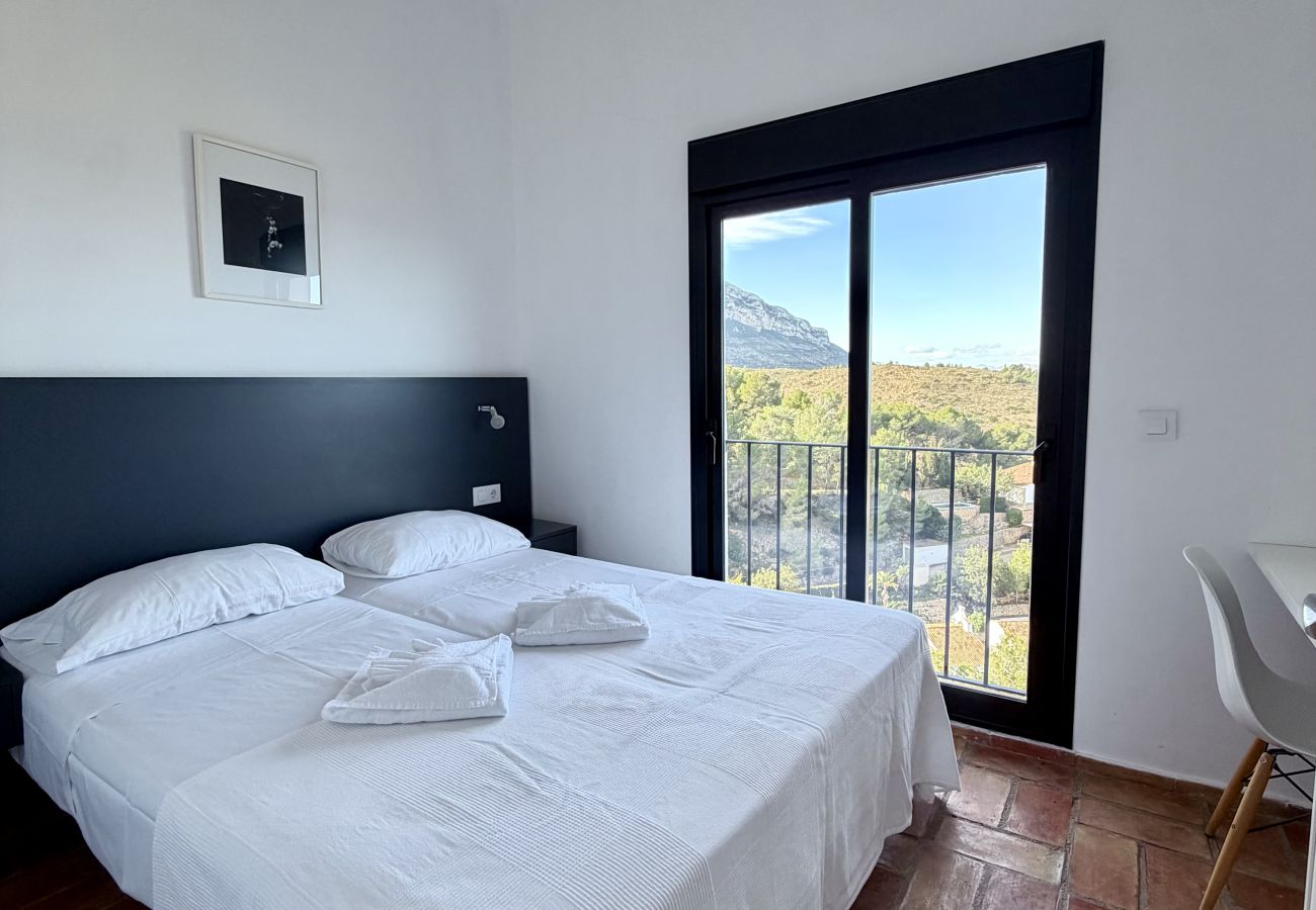 Villa à Denia - Villa en las Rotas con piscina y vistas al mar